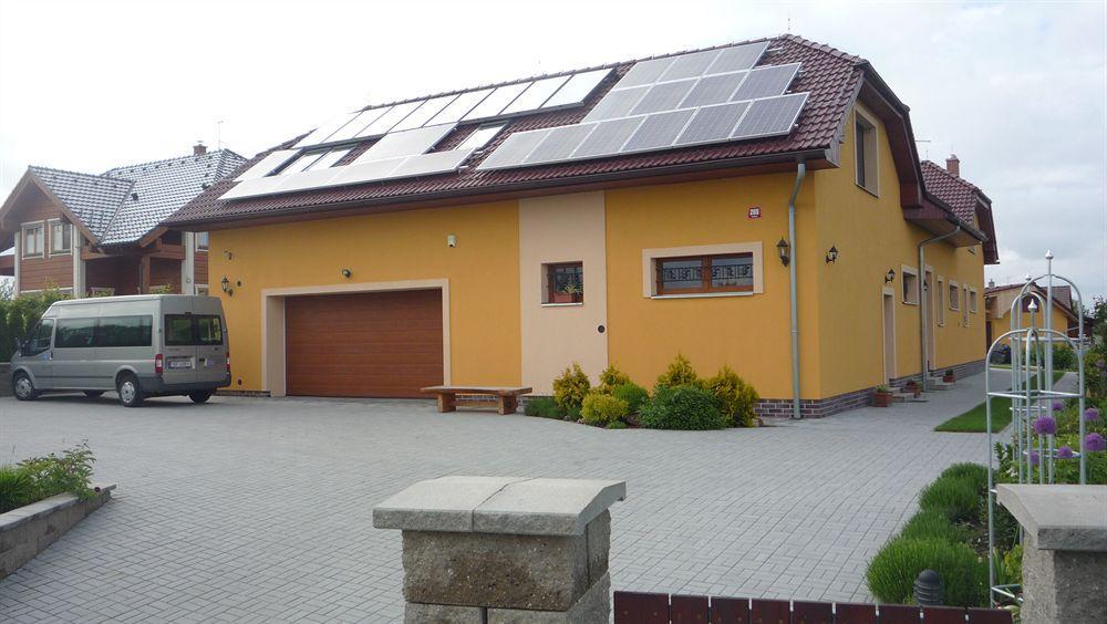 Apartmany Graf Chýně Exterior foto